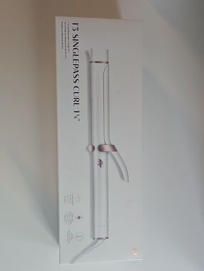 T3 White and Rose Gold 1¼" Curling Iron